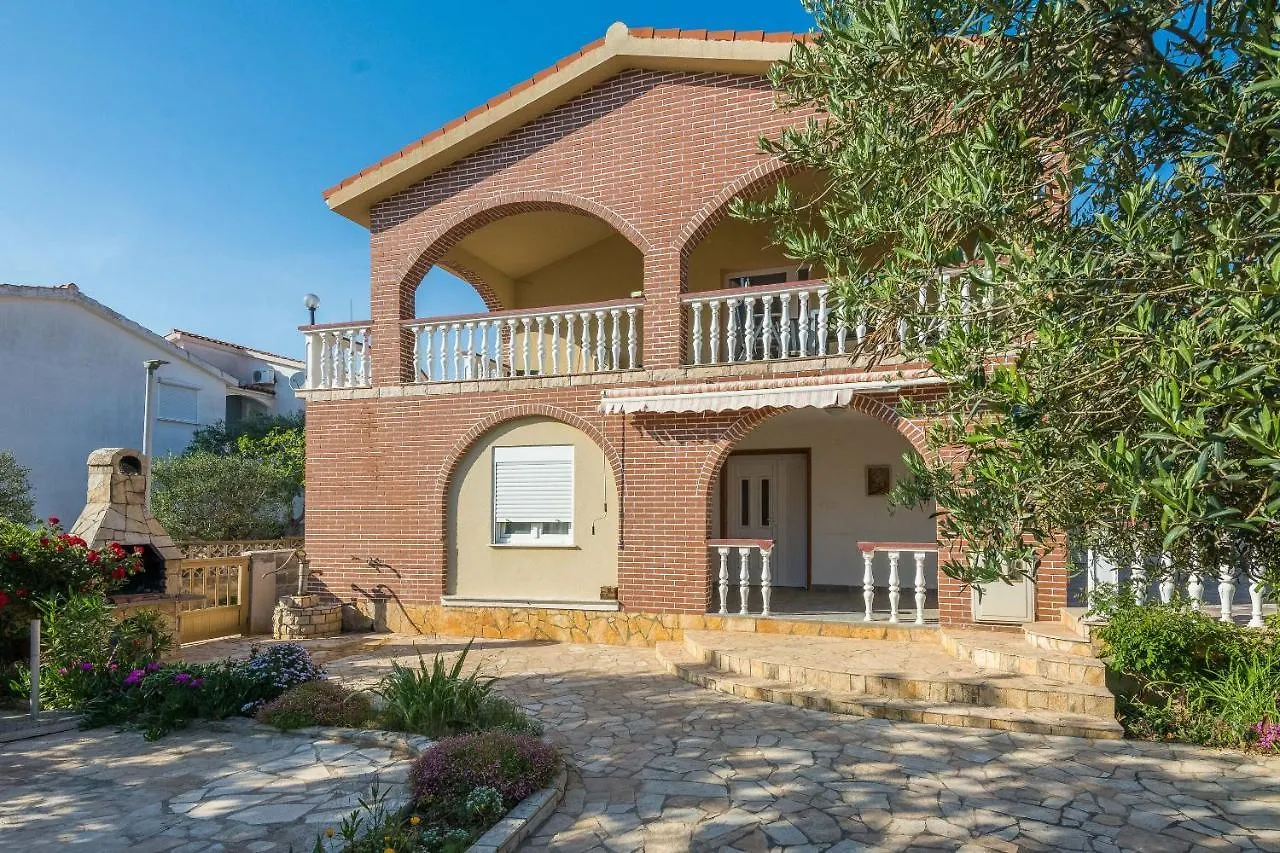 Apartment Filipovic Vir