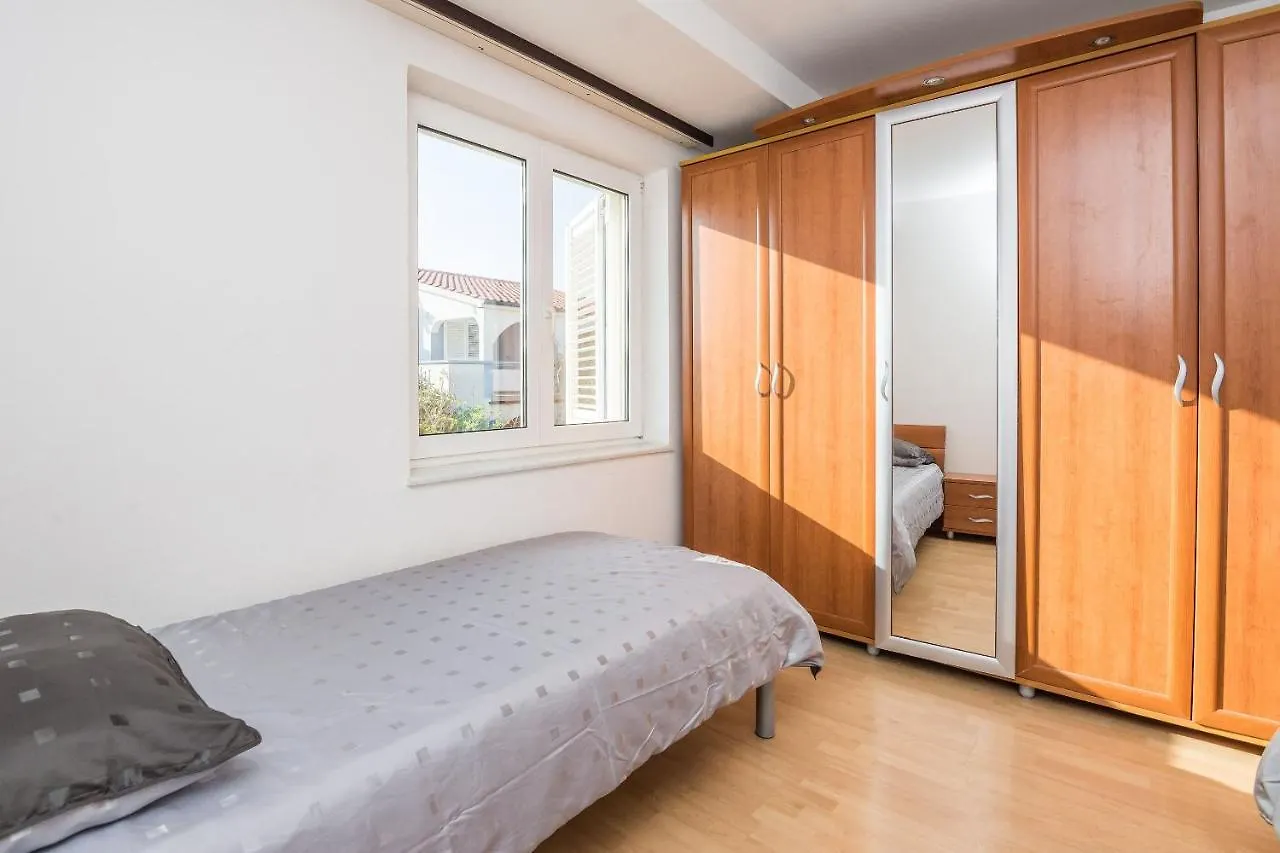 Apartment Filipovic Vir